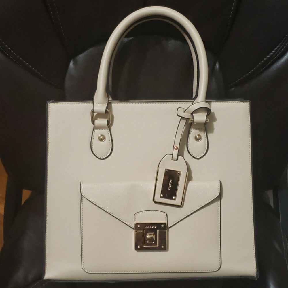 Excellent condition Aldo satchel